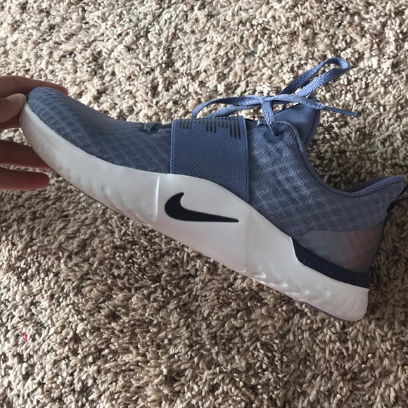 Nike Shoes - Nike athletic shoes